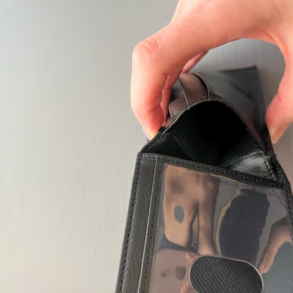 GUESS Mens Black Wallet - Picture 8 of 12